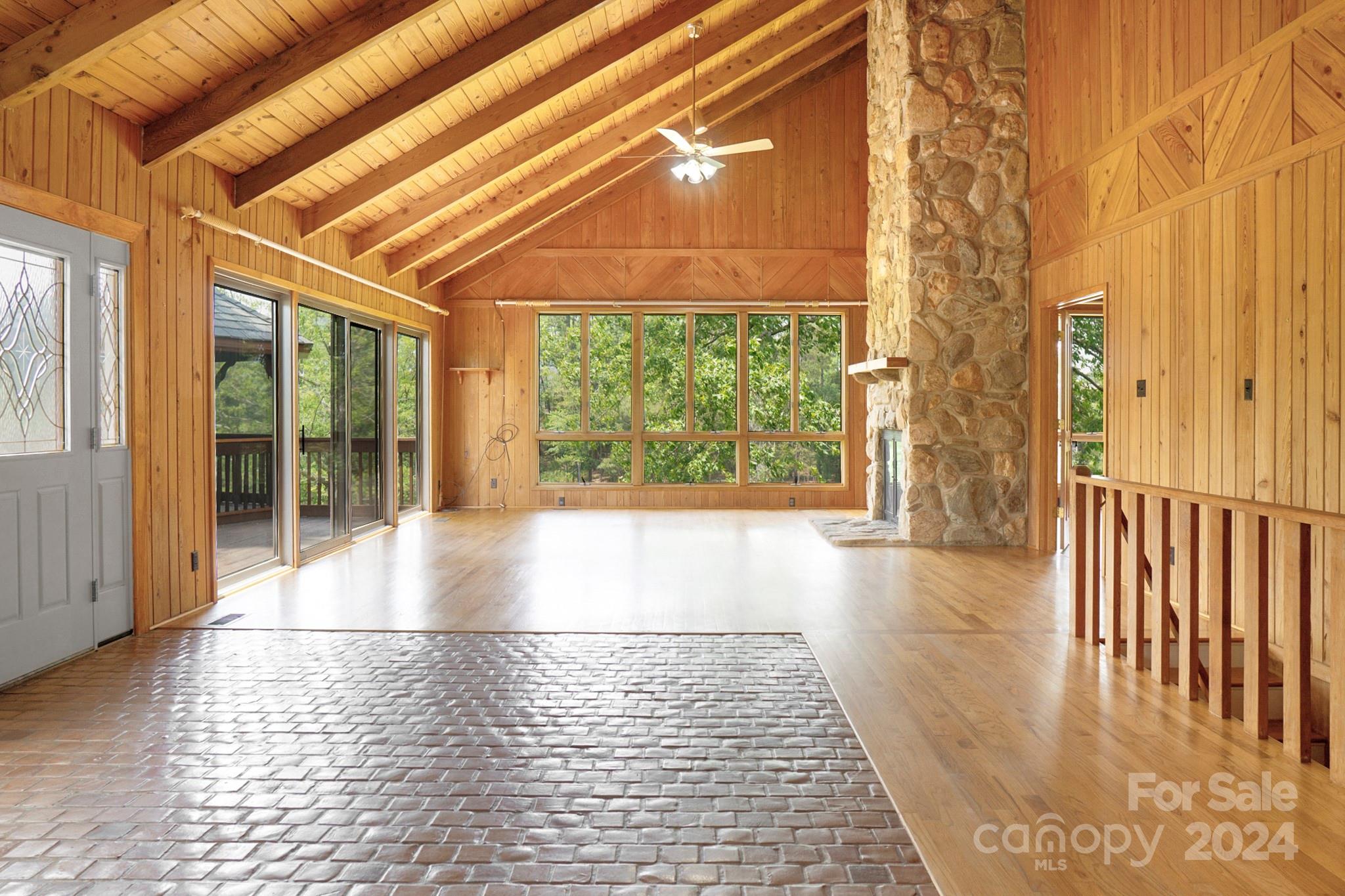 Eastview Oaks - Residential