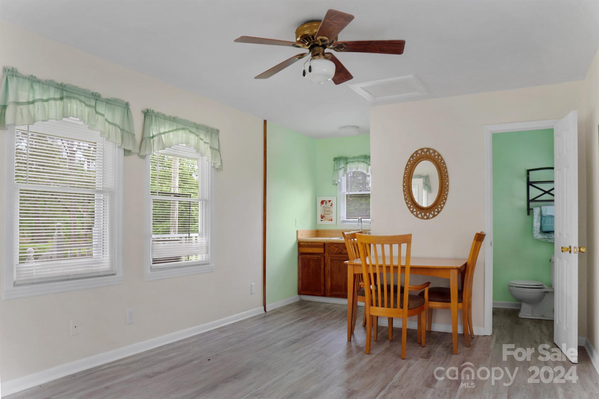 Eastview Oaks - Residential