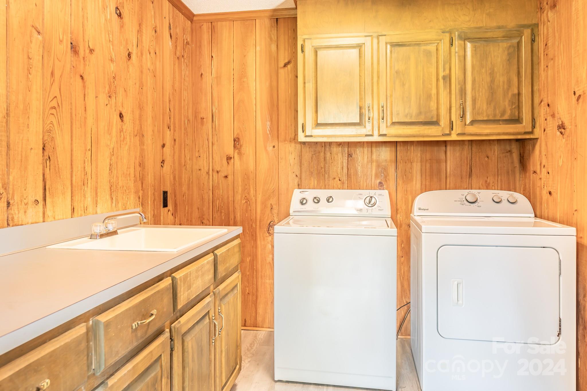 Eastview Oaks - Residential