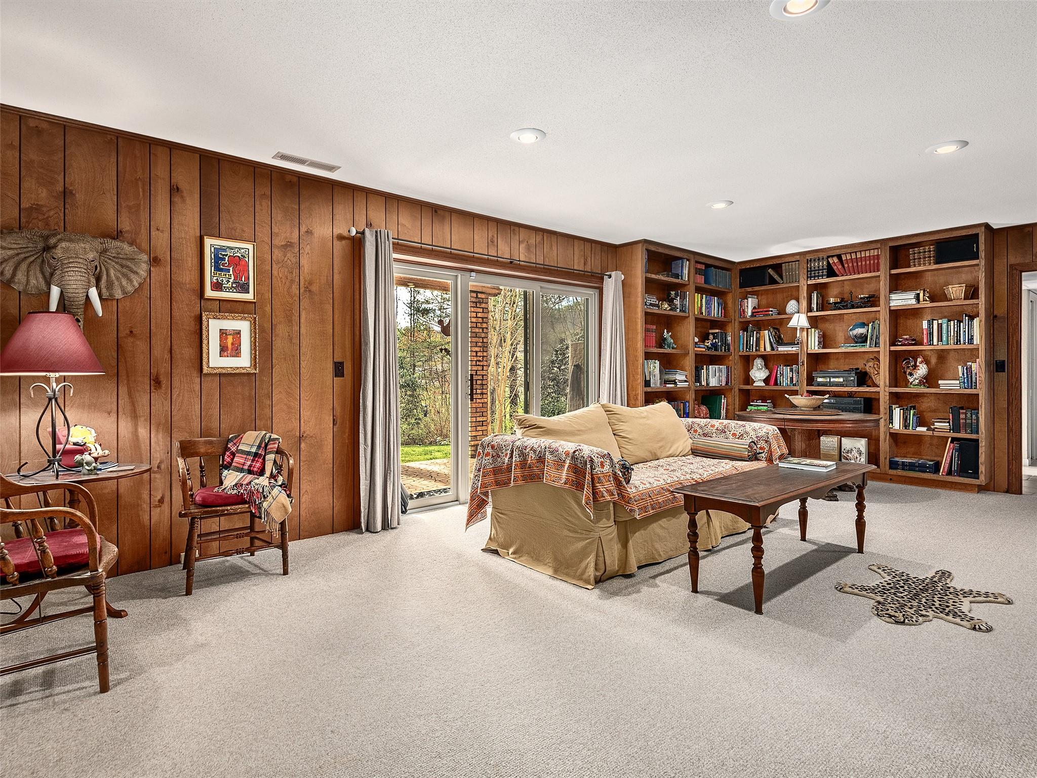 Hawthorn Hills - Residential