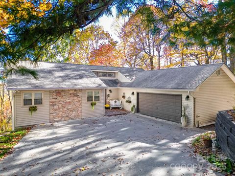 110 Spring Path Hendersonville NC 28739