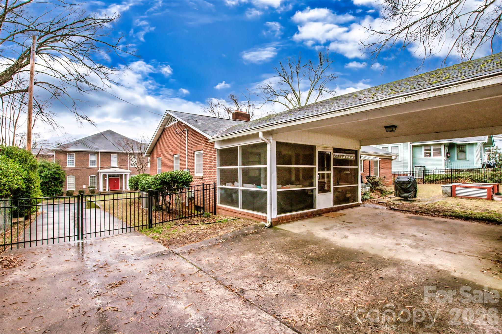 516 S Mulberry Street