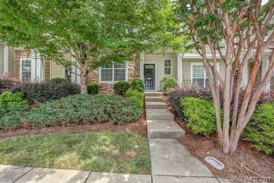 This beautiful 3 bed 2.5 bath townhome in desirable Belmont neighborhood features an office downstairs, an open kitchen with stainless appliances including, dining area and a gas fireplace in the living room. Upstairs, the owner’s suite has a walk-in closet and oversized garden tub, two additional bedrooms, laundry and an additional private bath. Privacy fence around quaint patio and utility room. Premium lot backs up to hardwoods. Easy access to I-85. Restaurants, shopping, parks nearby.