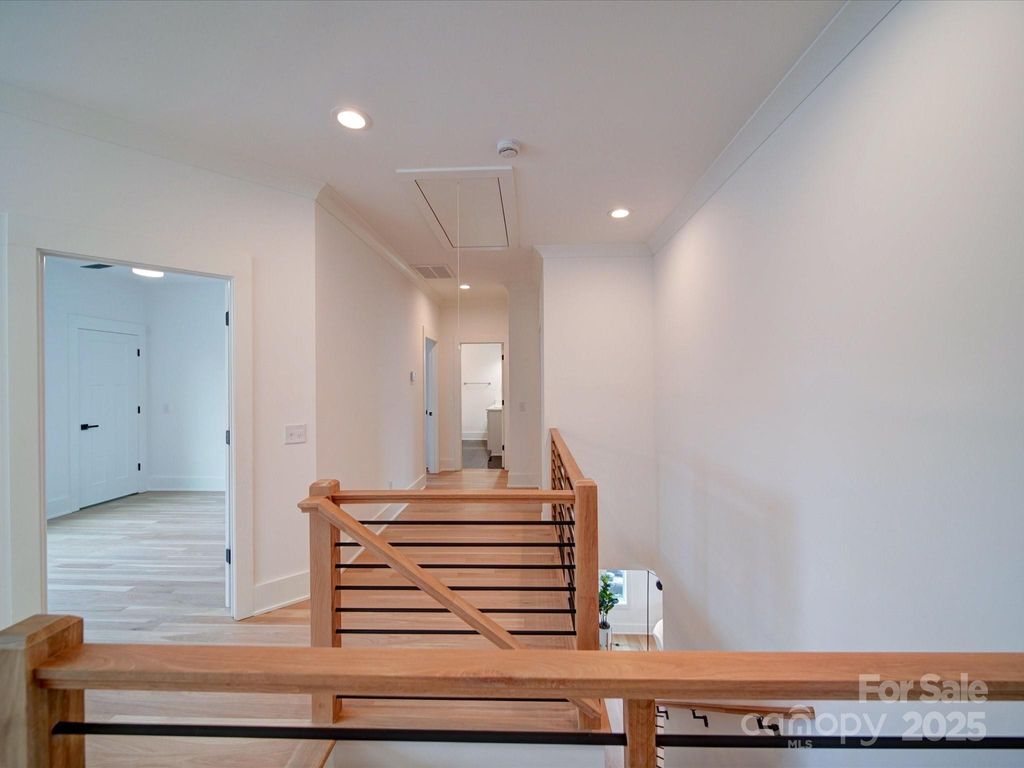 listing image 30