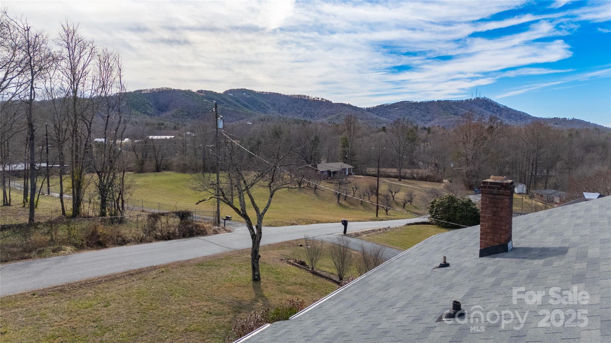 Valdese, North Carolina 28690, United States, 2 Bedrooms Bedrooms, ,1 BathroomBathrooms,Residential,Under Contract,85638