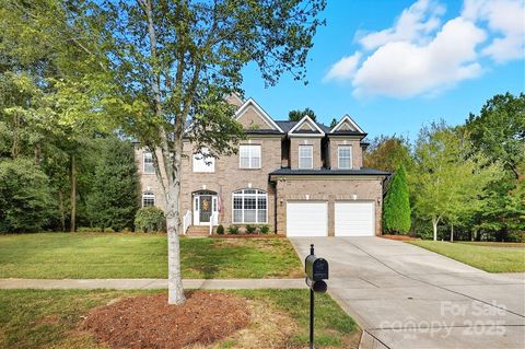 Photo of 1541 Golden Rain Drive, Matthews, NC 28104 (MLS # 4289368)