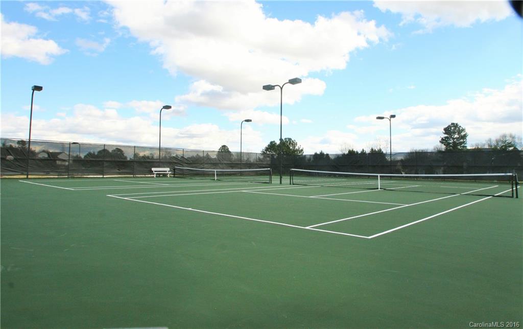 Brandon Oaks - Residential