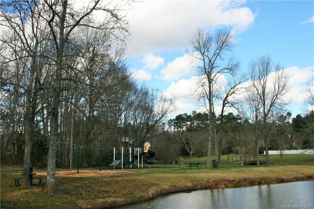 Brandon Oaks - Residential