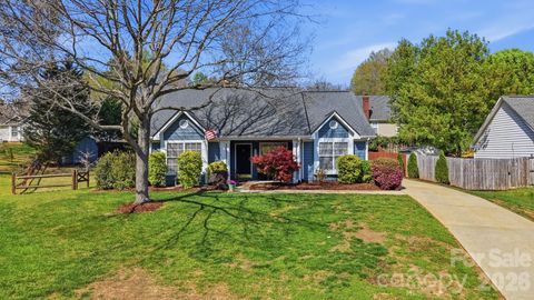 Photo of 163 Diamond Drive, Mooresville, NC 28117 (MLS # 4364166)