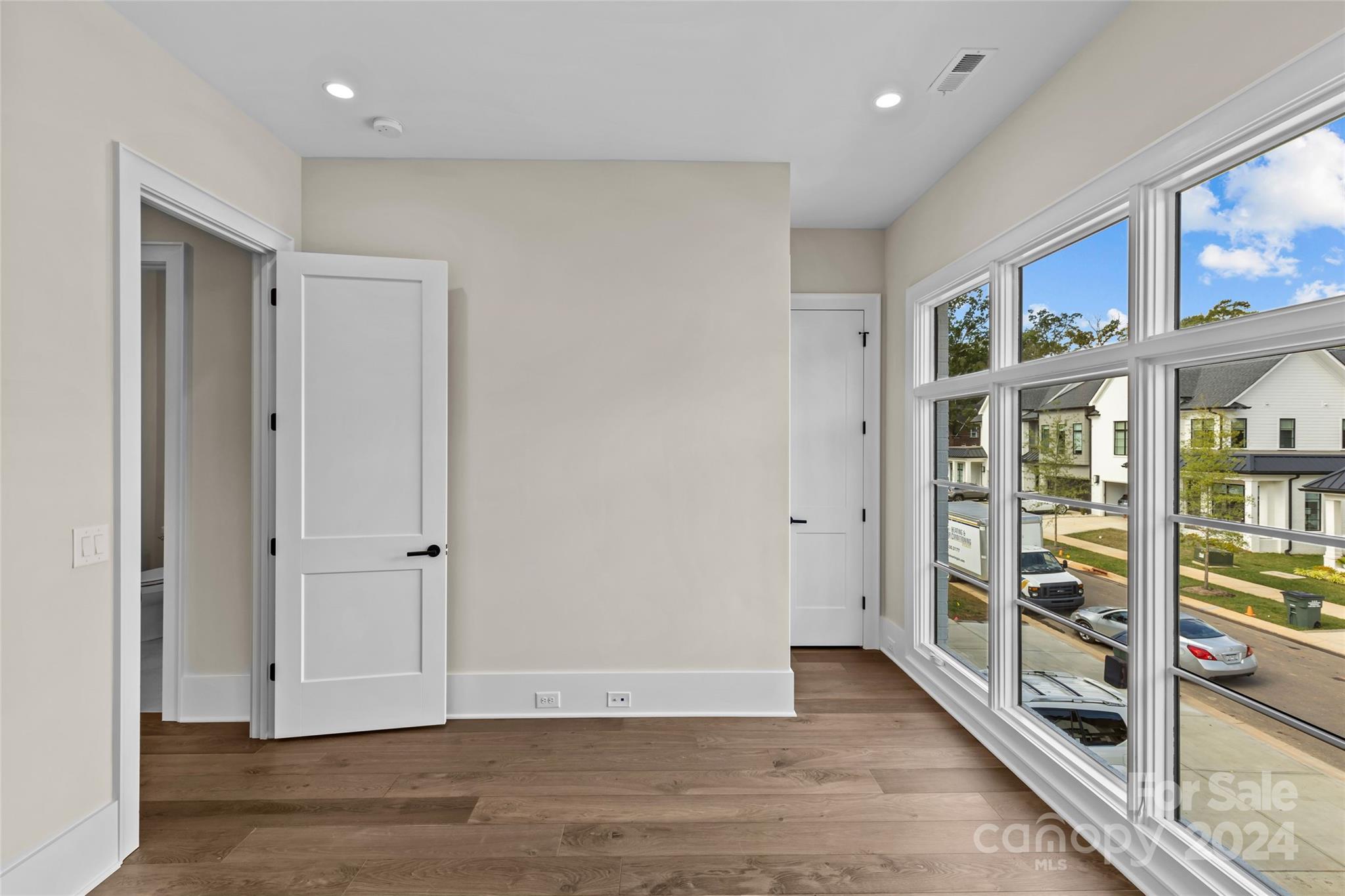 Seven Oaks - Residential