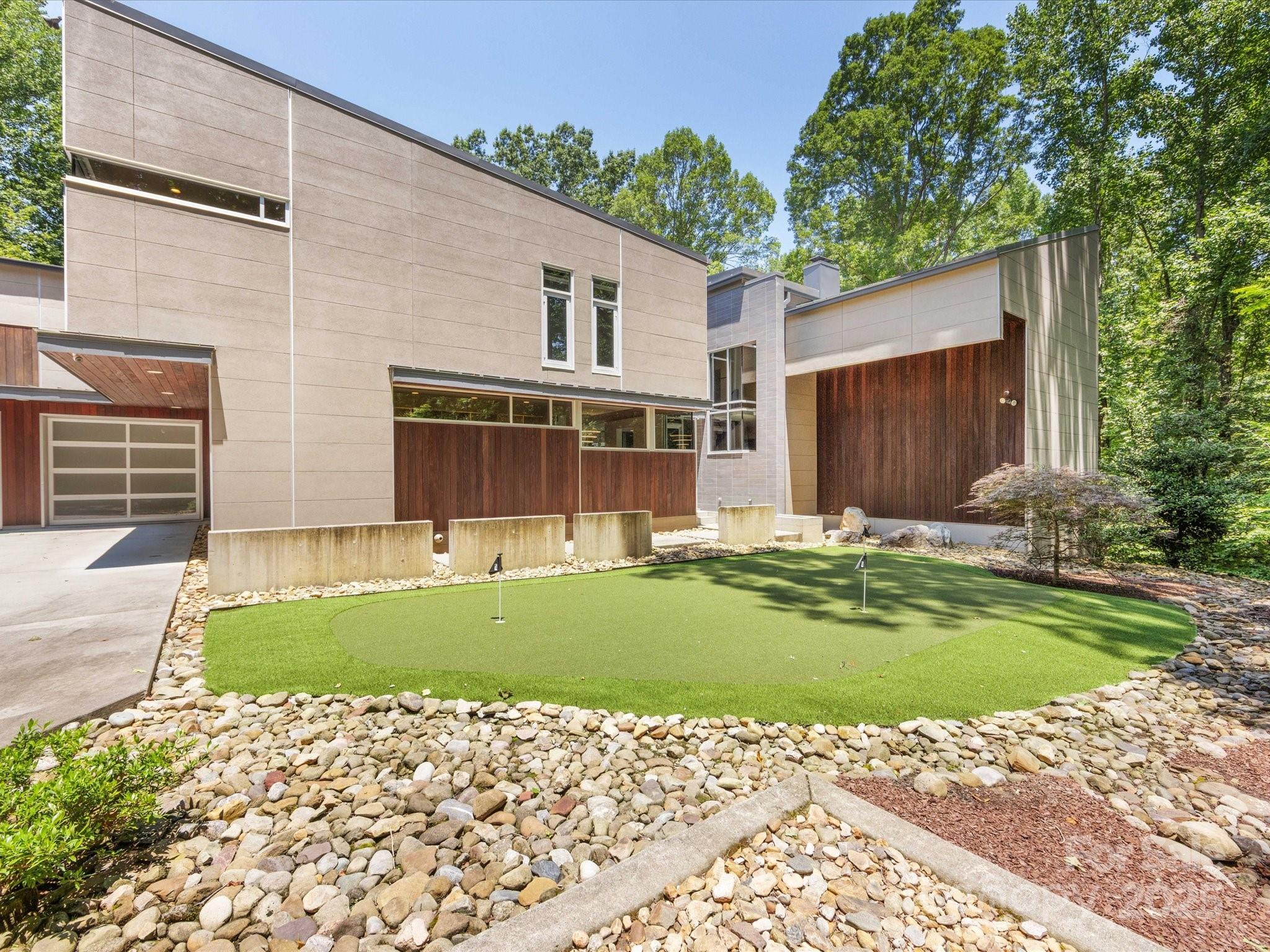 3306 Nancy Creek Road