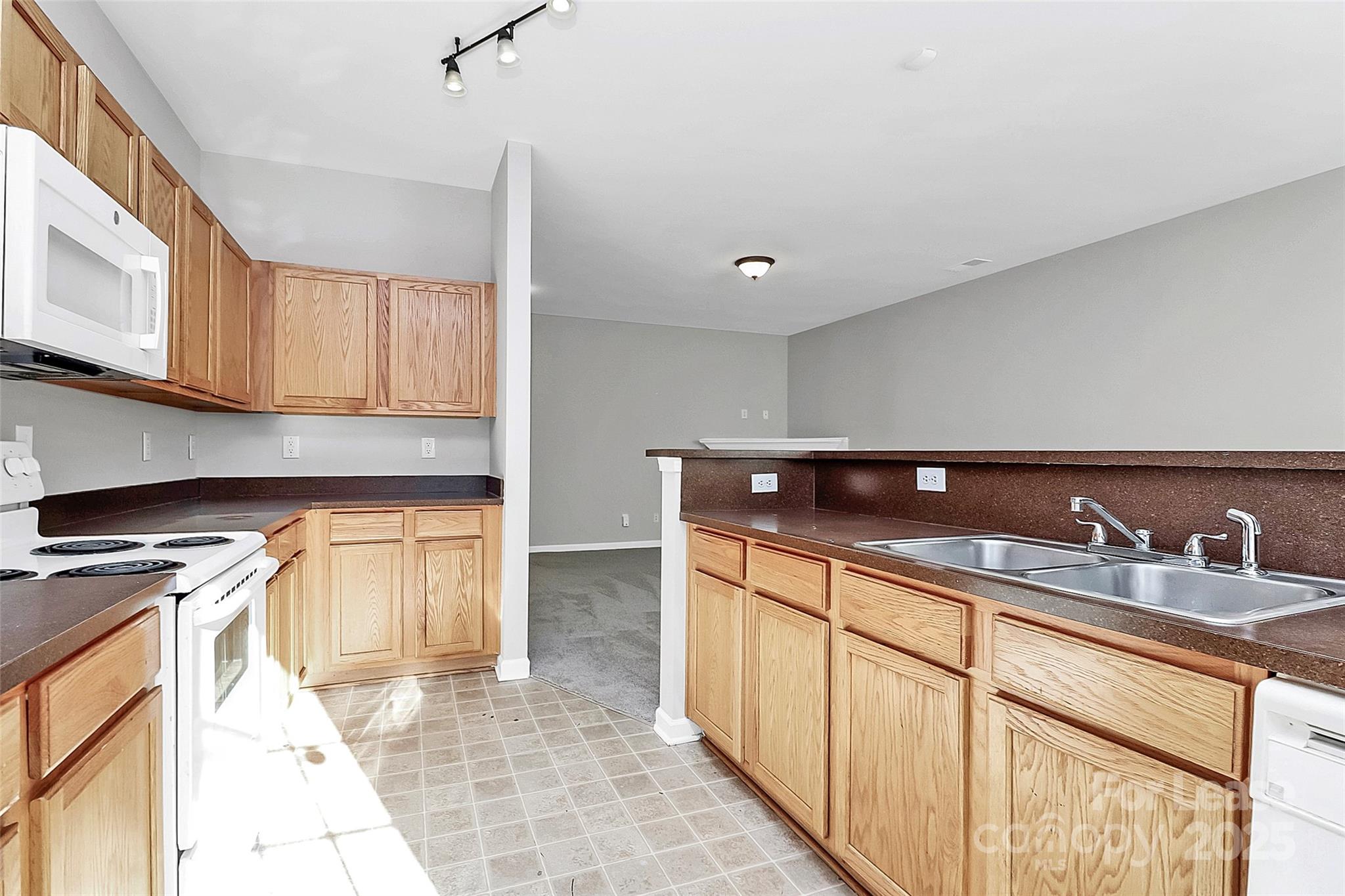 Abbotts Glen - Residential Lease