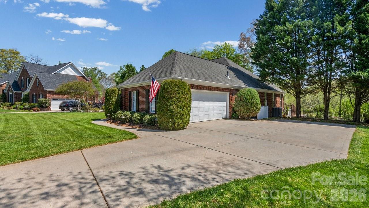 15746 Agincourt Drive