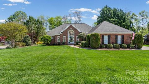 Photo of 15746 Agincourt Drive, Huntersville, NC 28078 (MLS # 4355595)