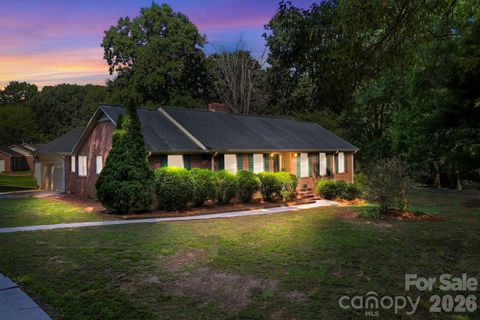 Photo of 41 Old Farm Road, Salisbury, NC 28147 (MLS # 4391956)
