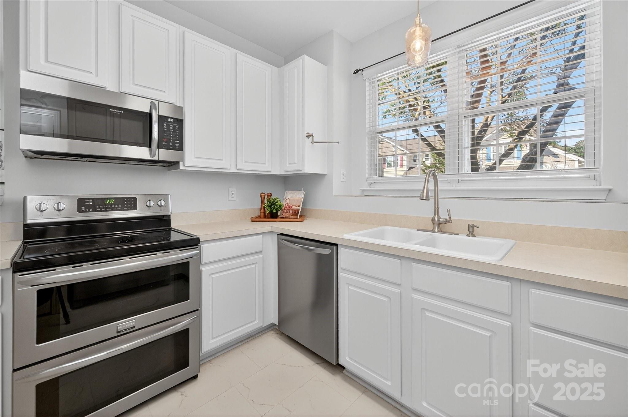 Waterstone - Residential