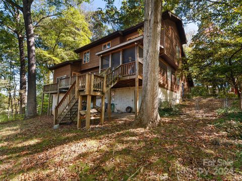 A home in Waynesville