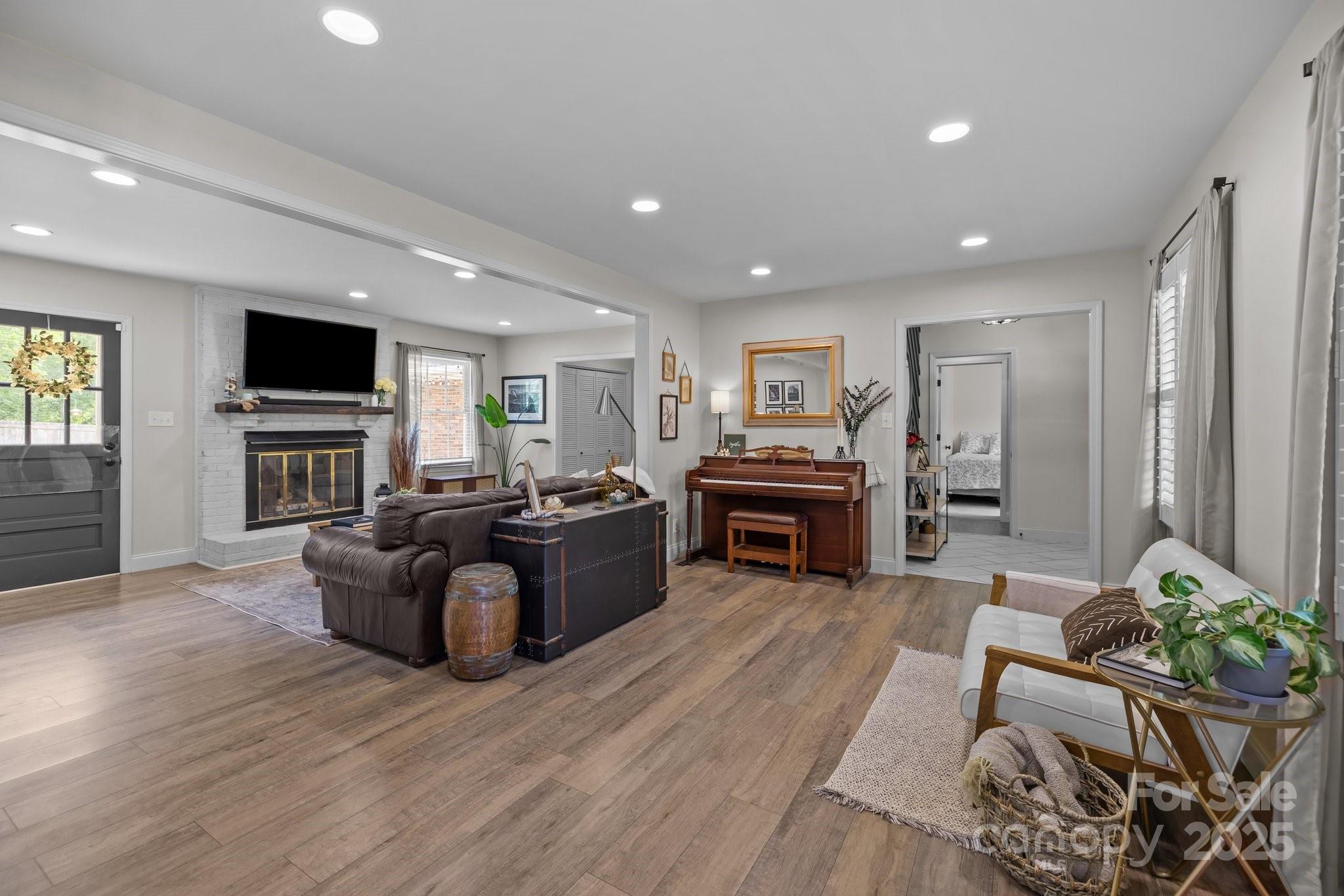 Foxwood - Residential