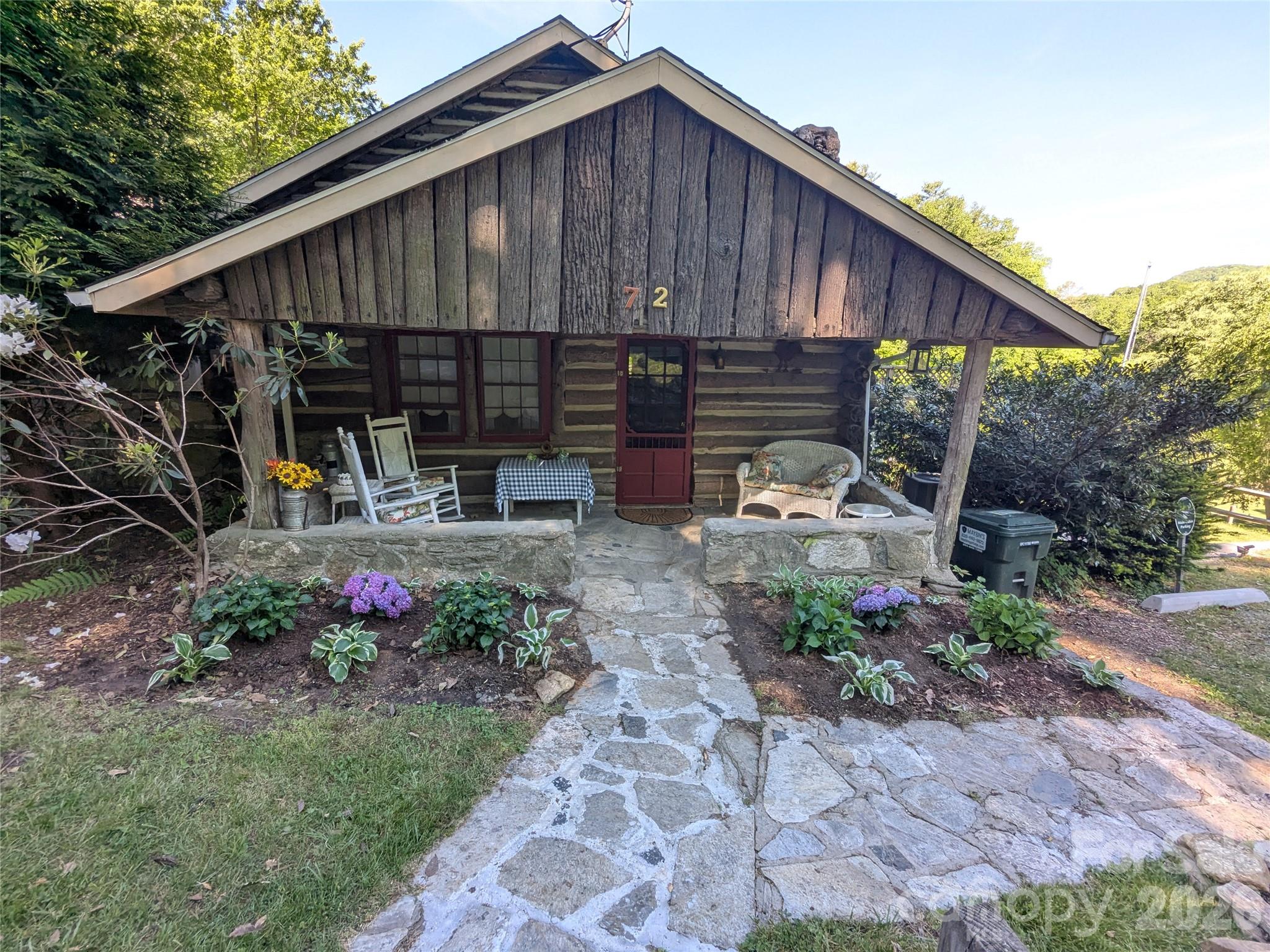 72 Chestnut Hill Road