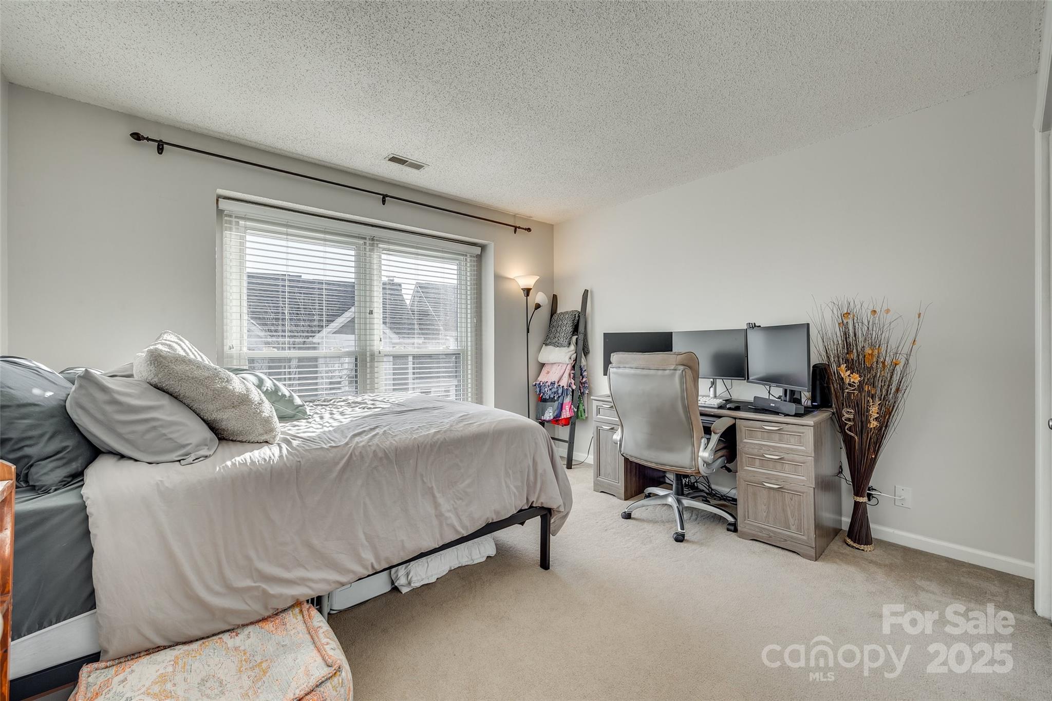 The Gates at Quail Hollow - Residential