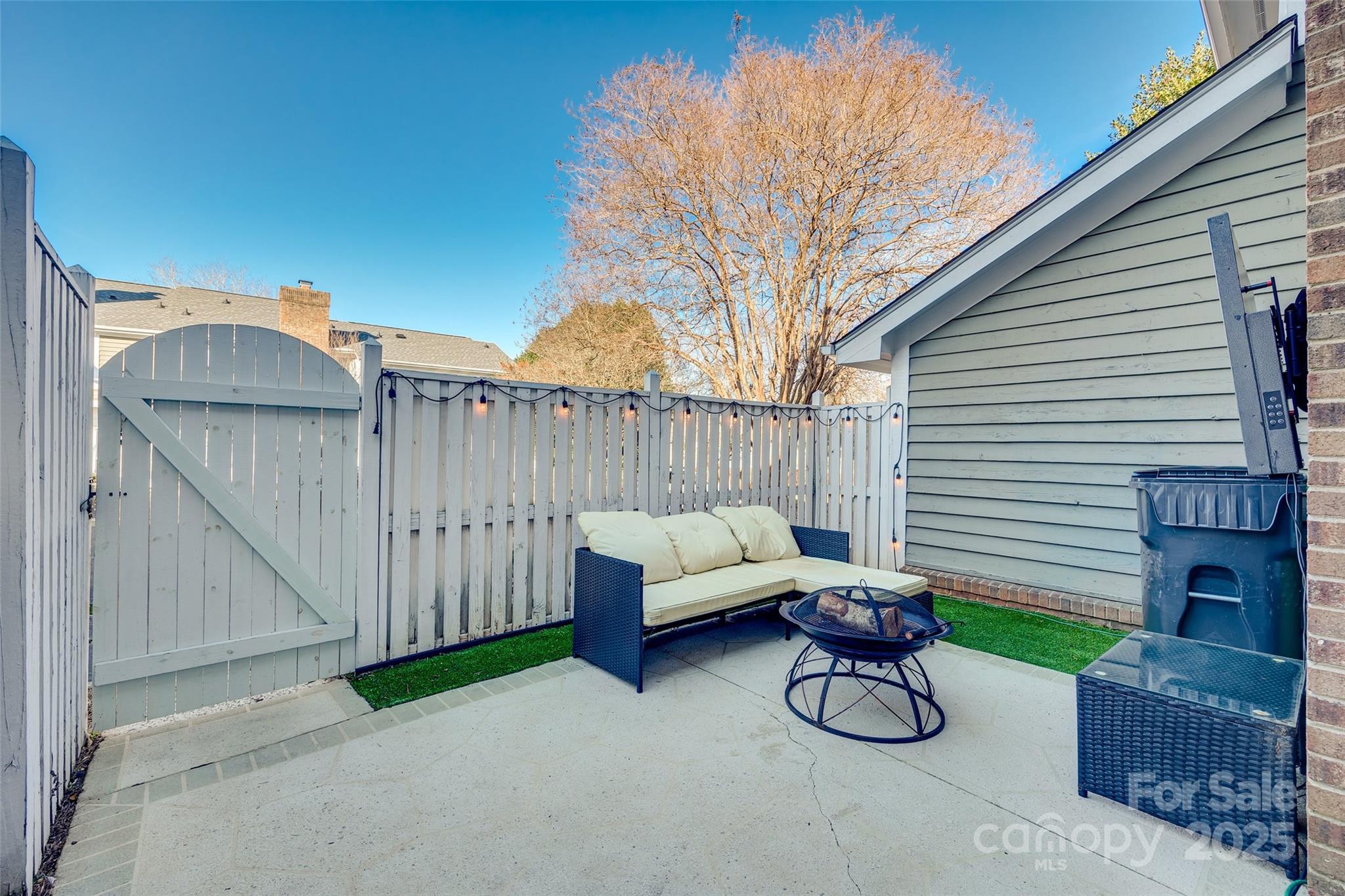 The Gates at Quail Hollow - Residential