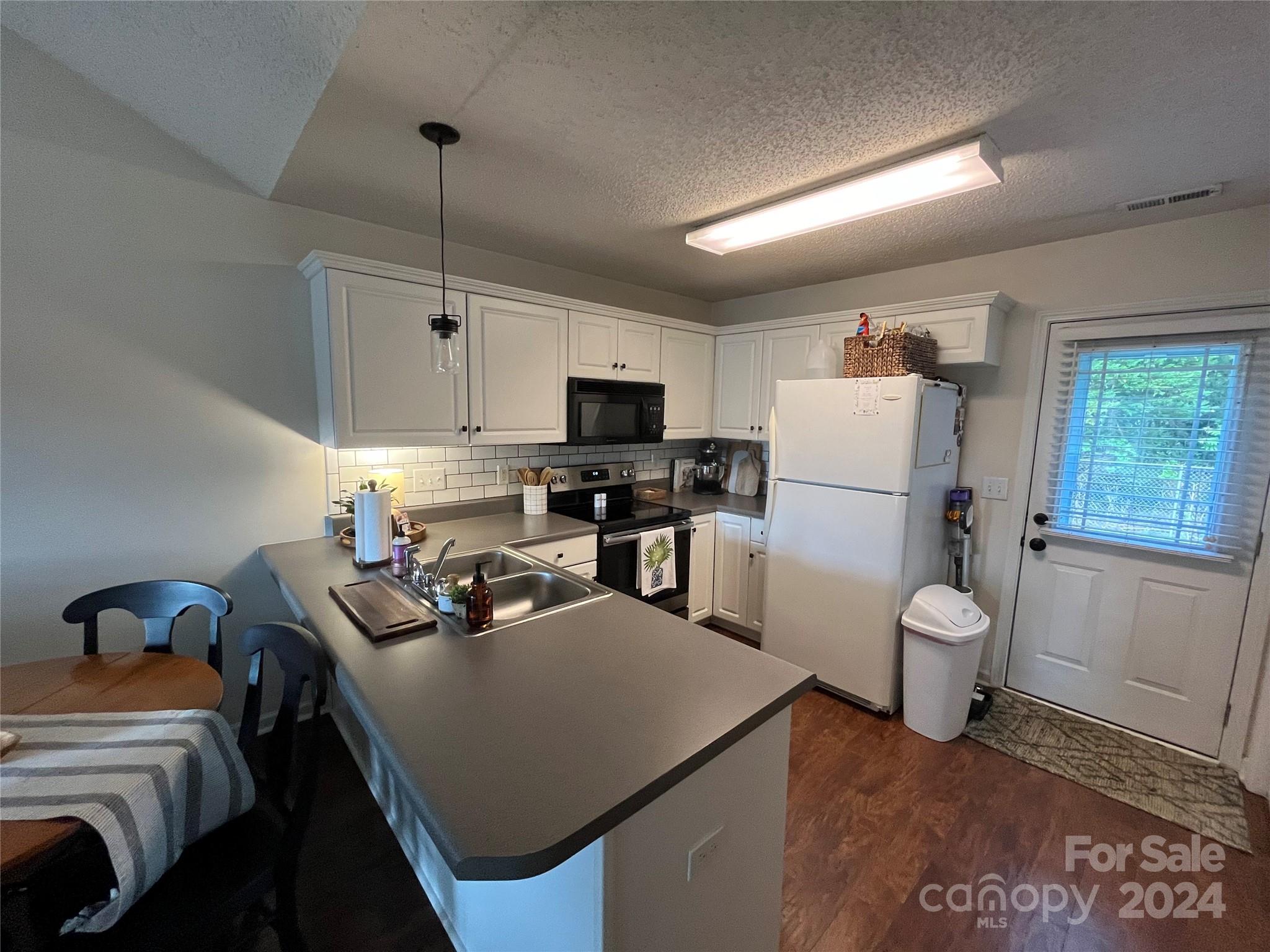 Meadow Creek - Residential