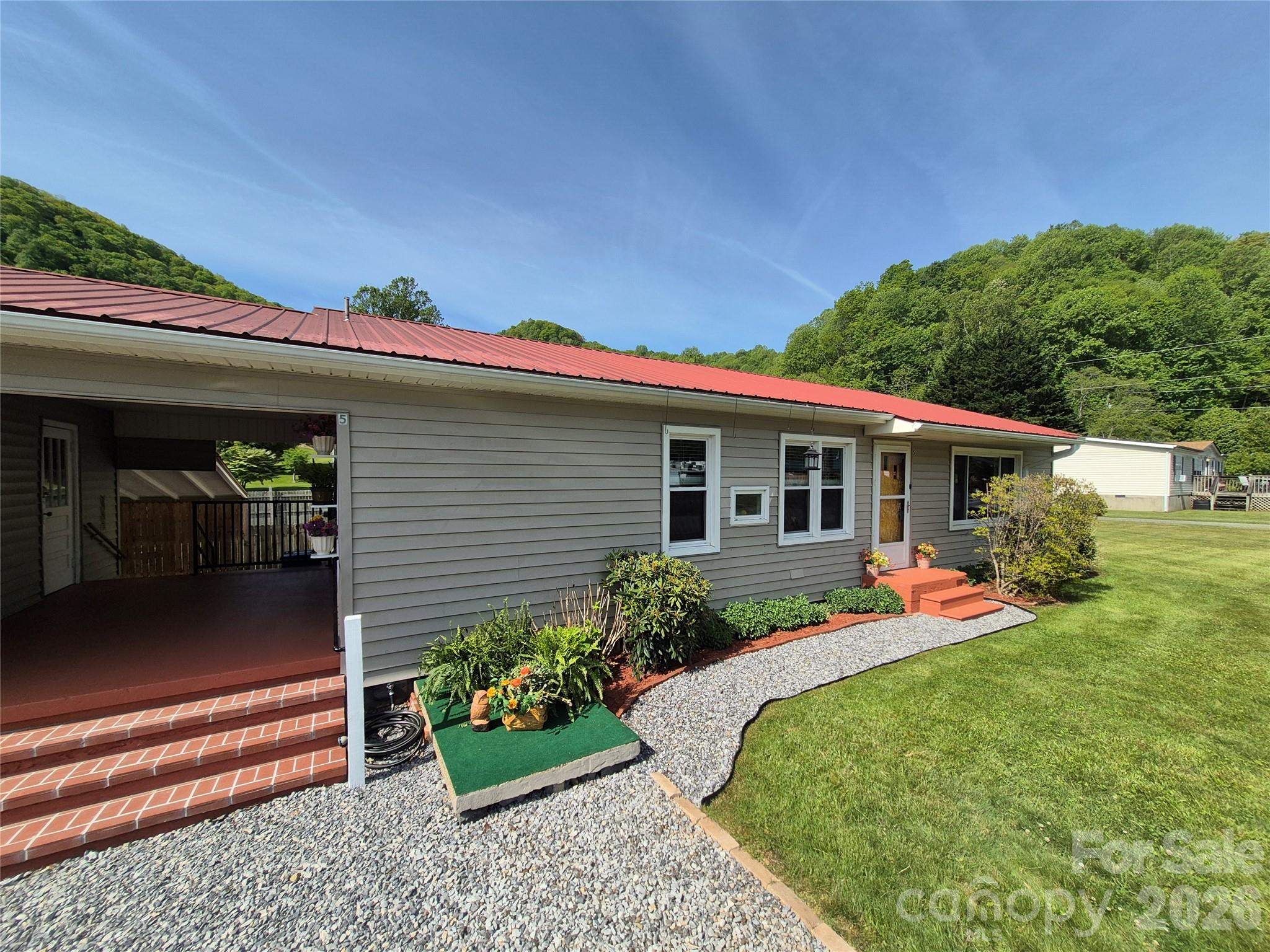 5 Gibson Drive