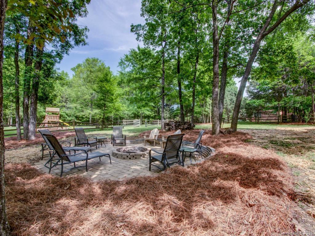 Pond Side - Residential