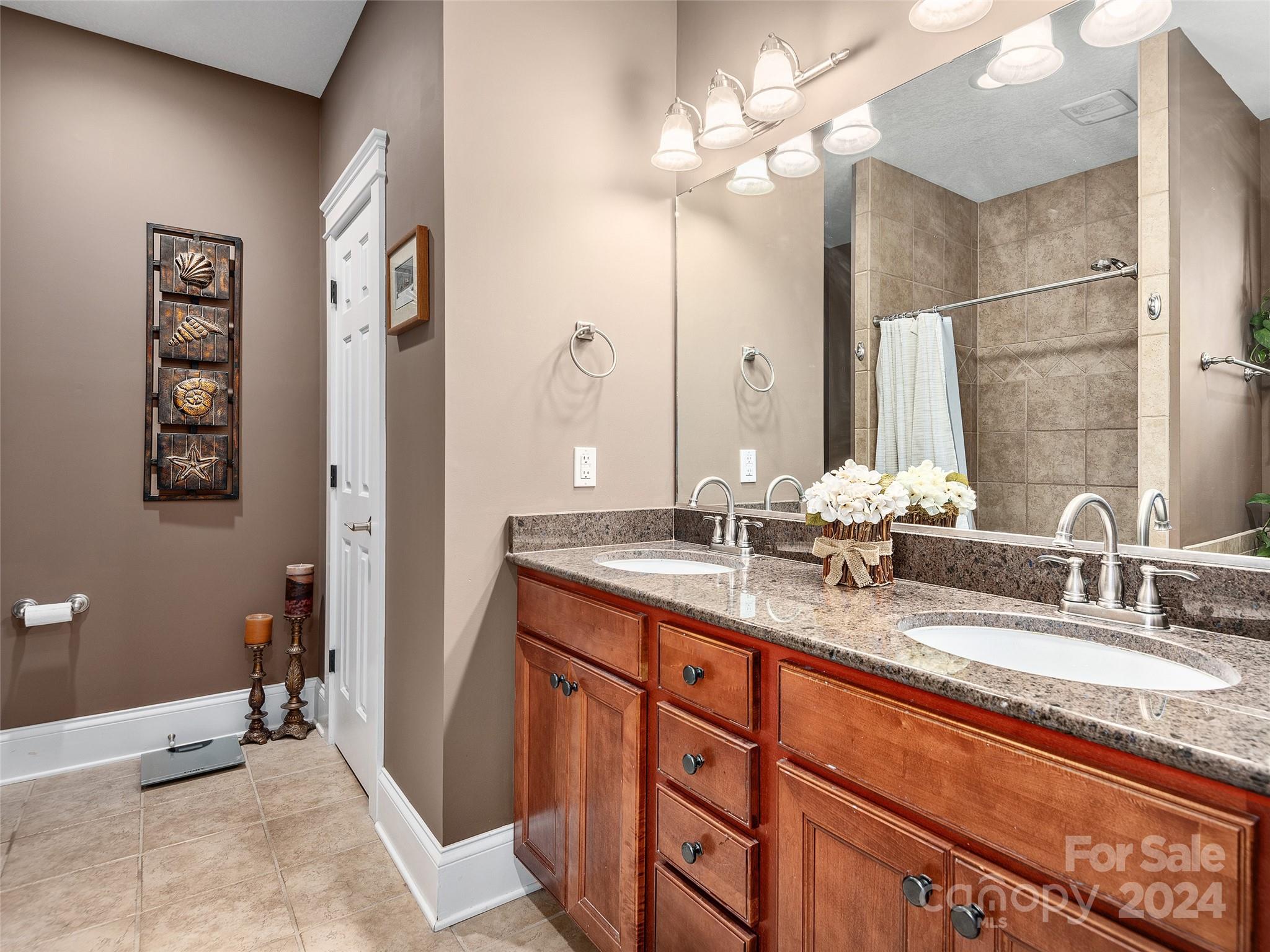 Jupiter Hills - Residential