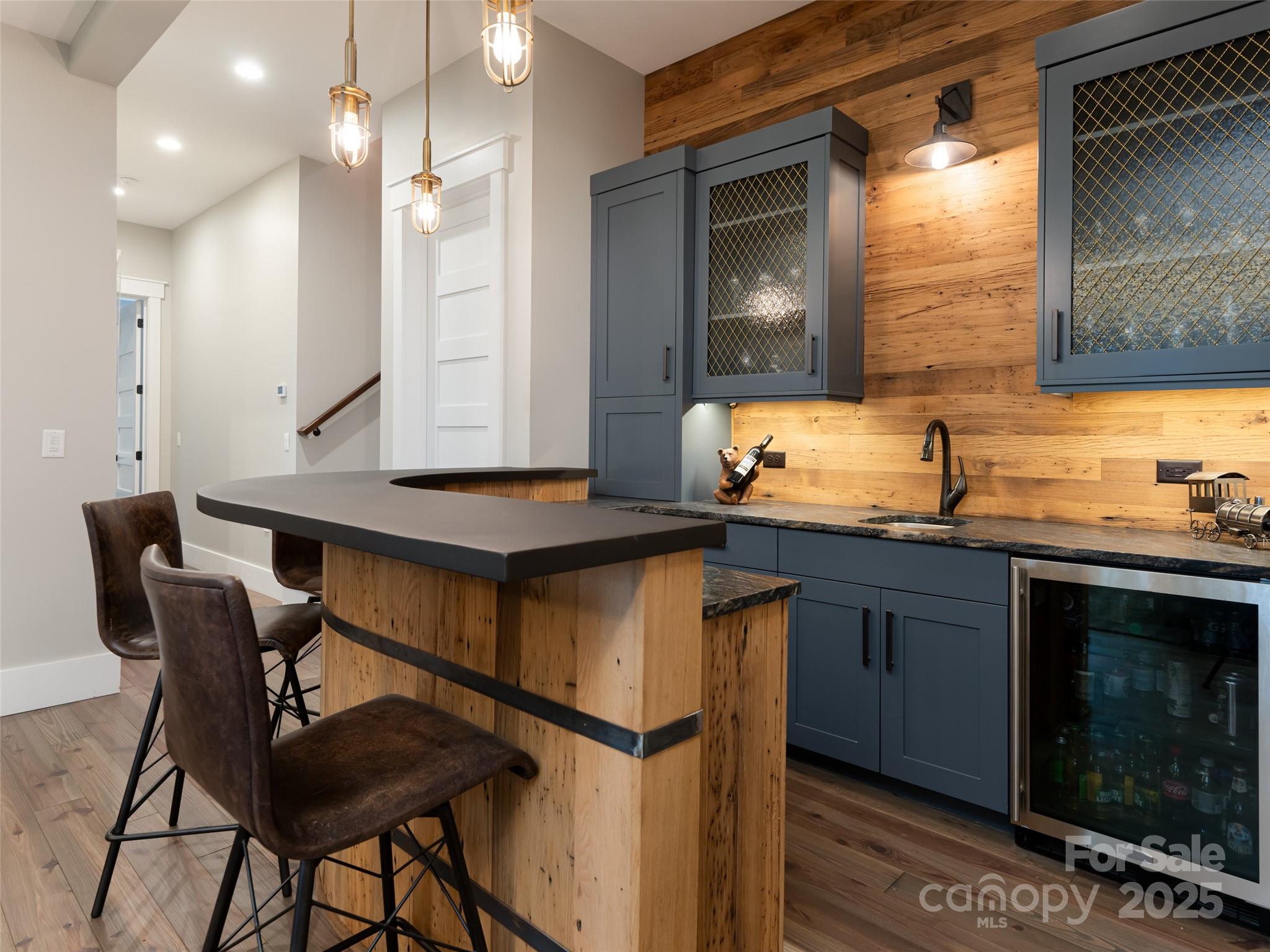 Pinchot Forest - Residential