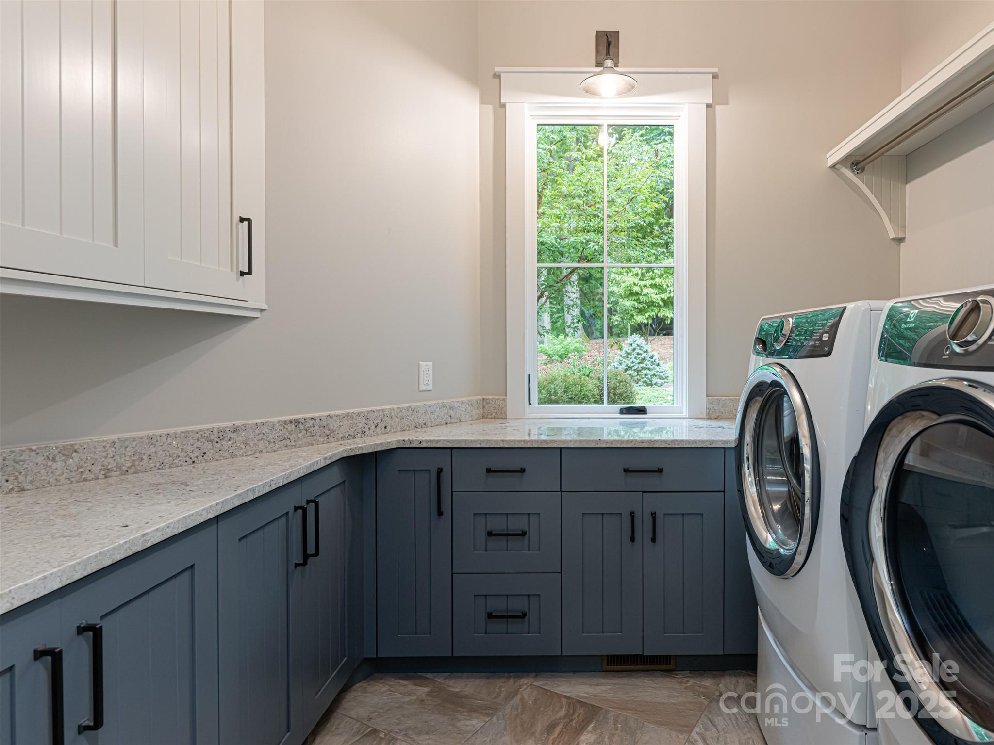 Pinchot Forest - Residential