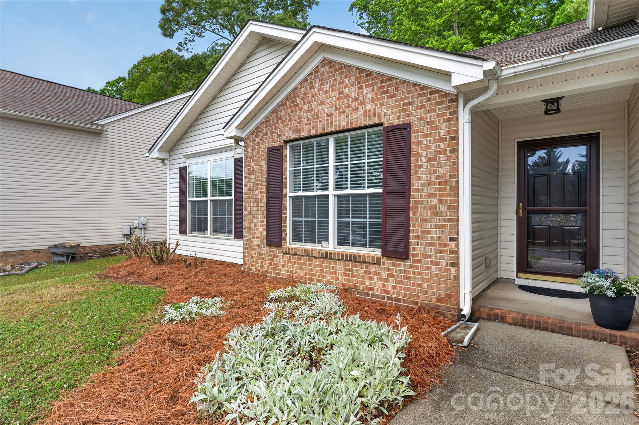 9095 Pembroke Court