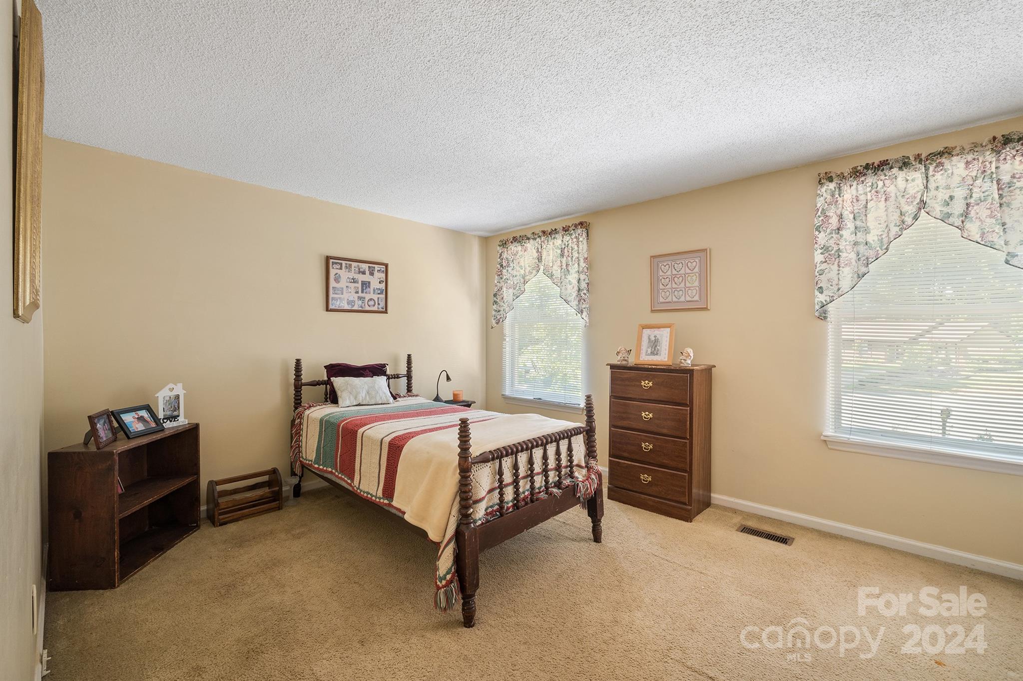 Candlelight Forest - Residential