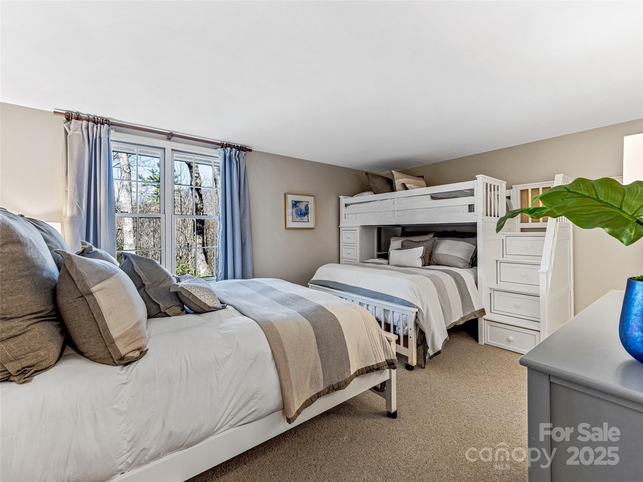 Lake Toxaway Estates - Residential