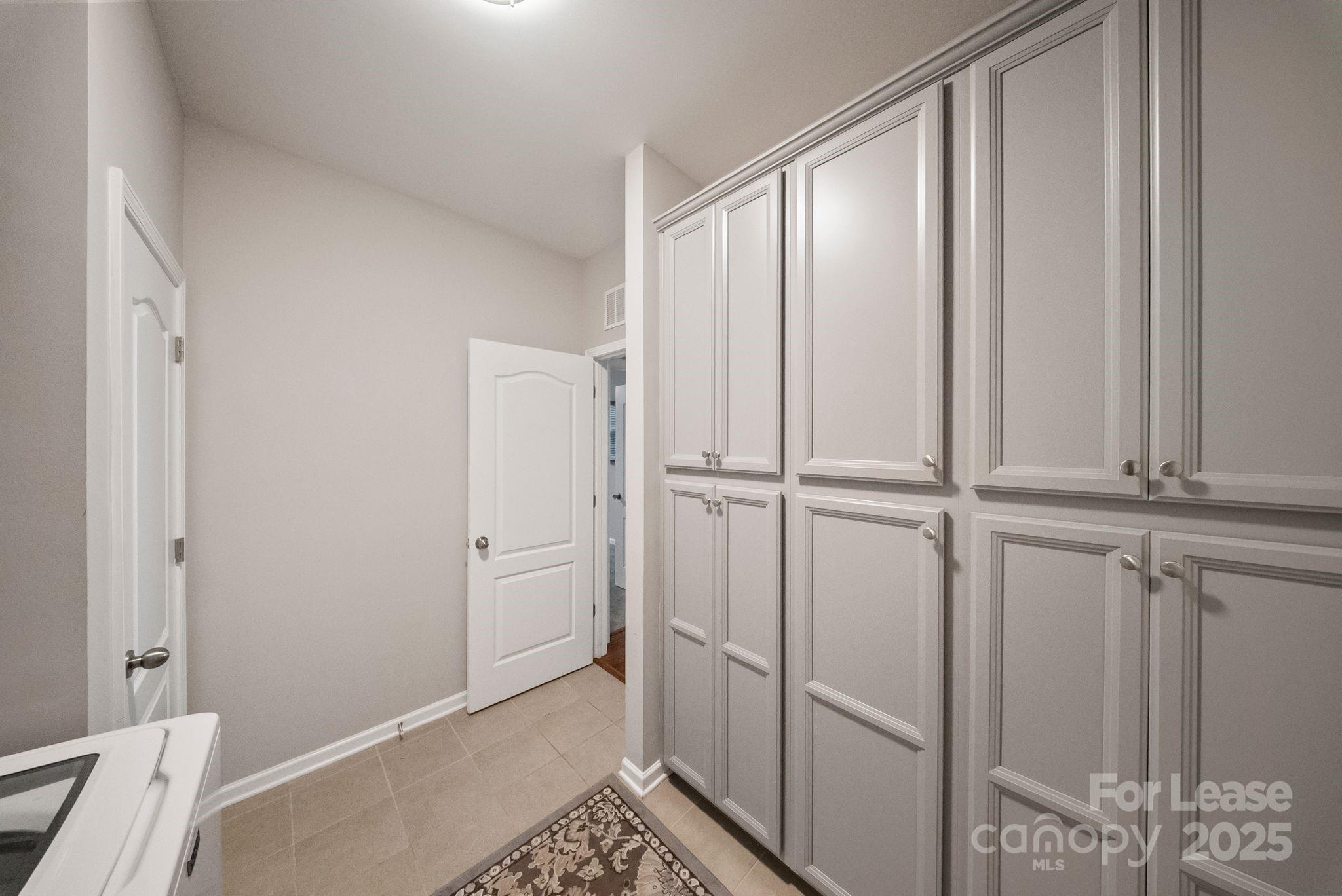 The Retreat at Rayfield - Residential Lease