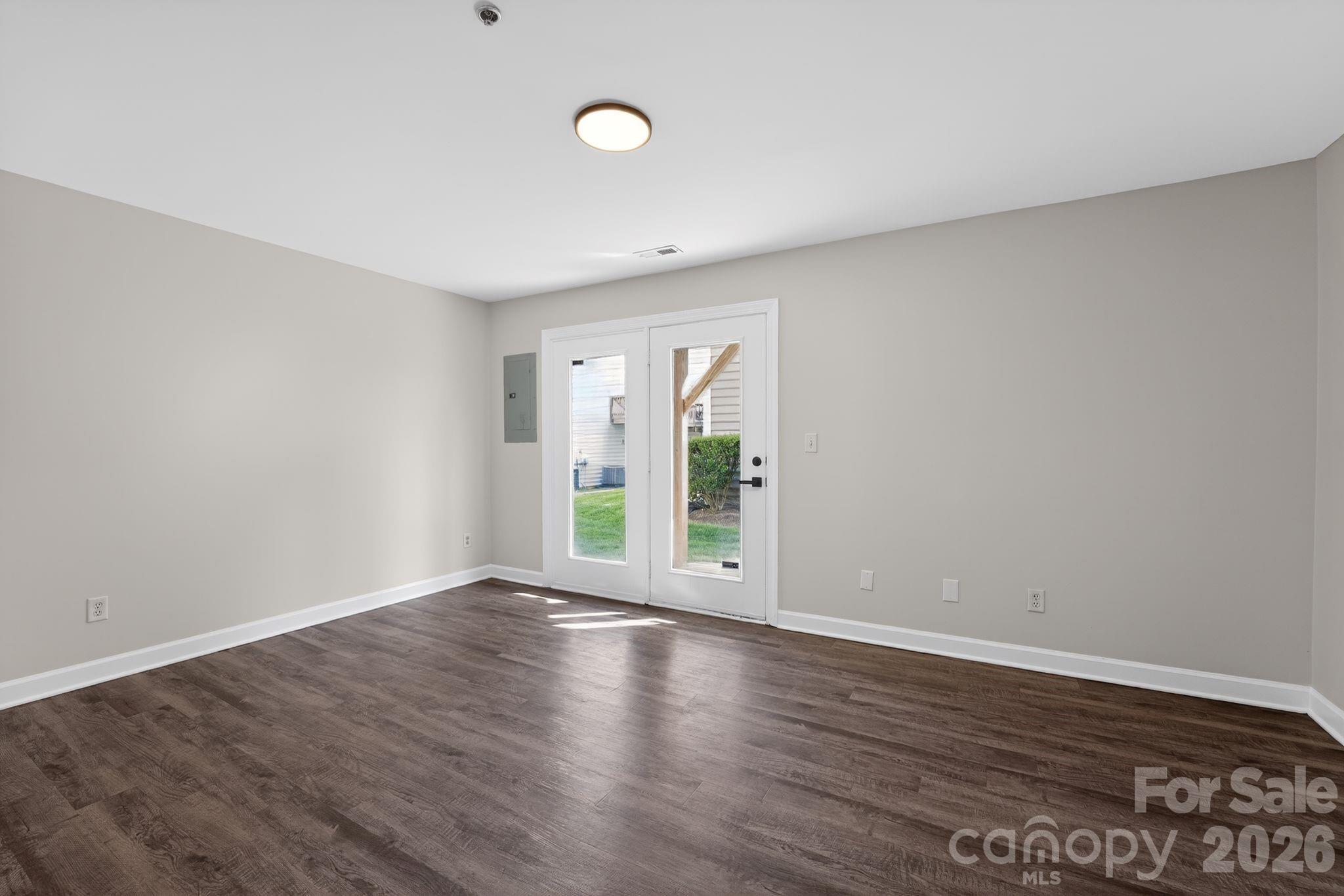 Avalon at Mallard Creek - Residential