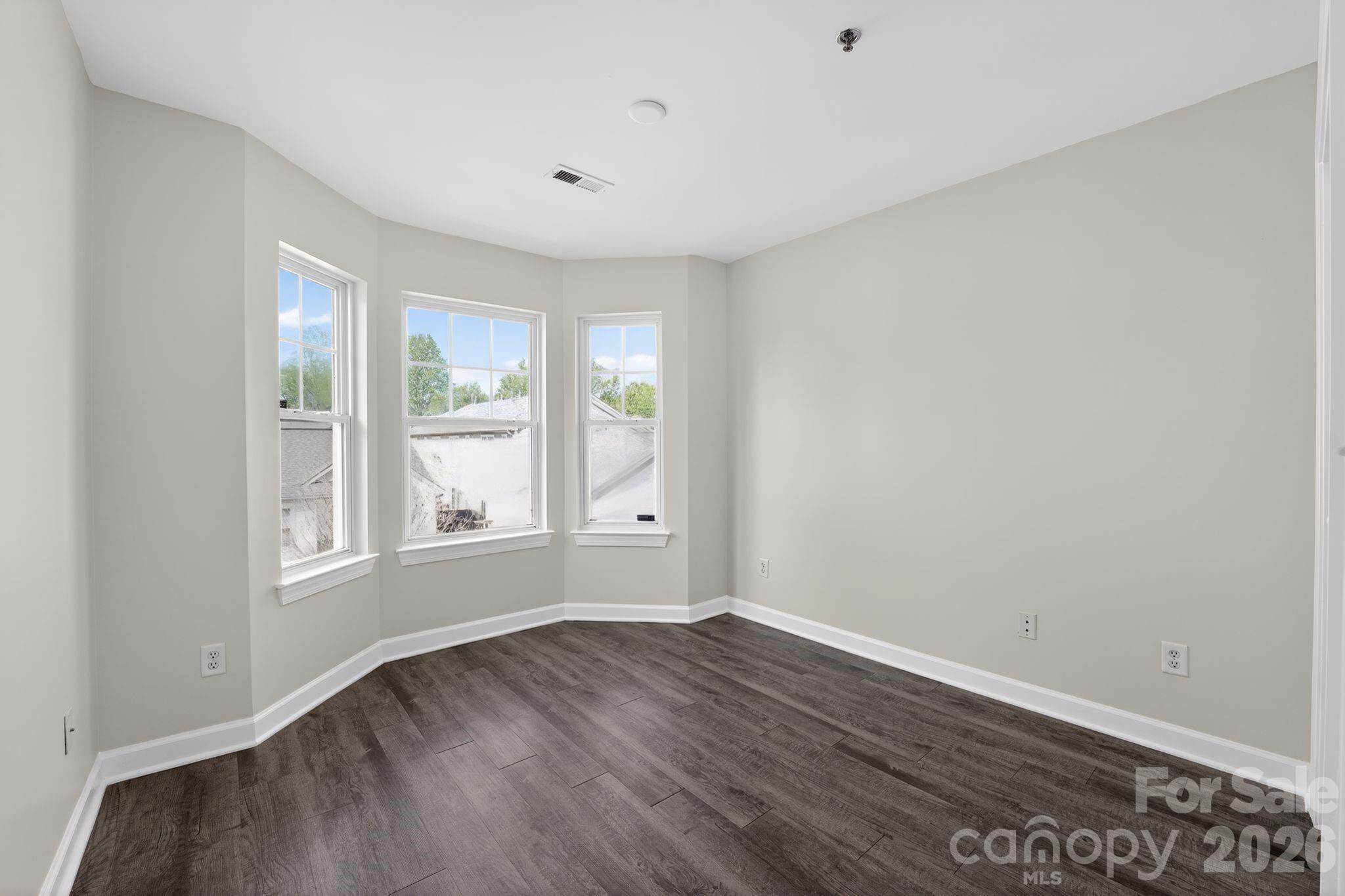 Avalon at Mallard Creek - Residential