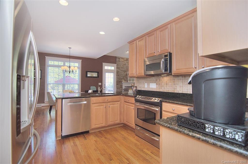 Lake Shore - Residential