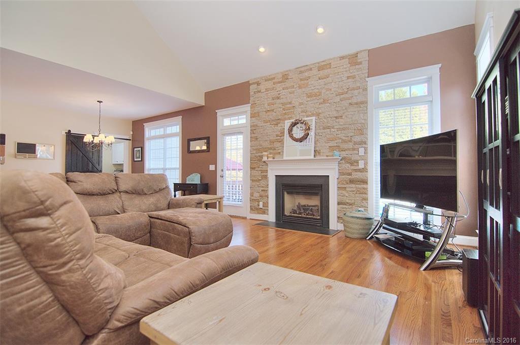 Lake Shore - Residential