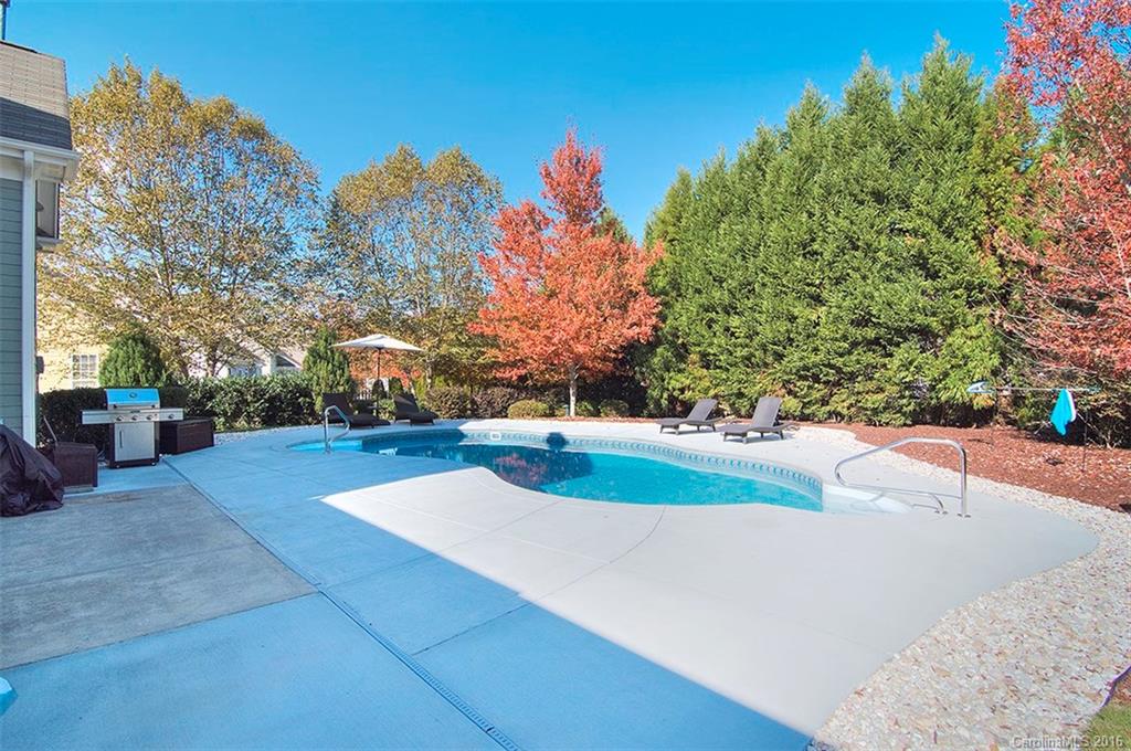 Lake Shore - Residential