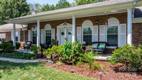 723 Wilmore Street NE Lenoir NC 28645