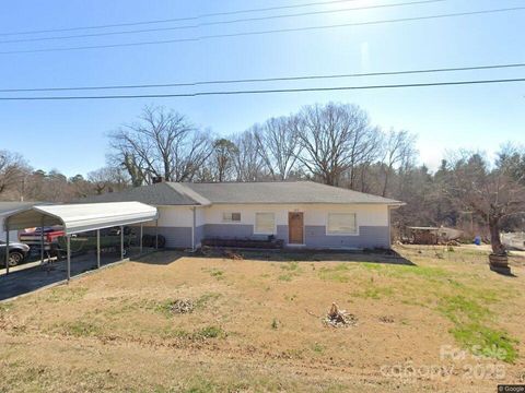 Photo of 112 Justice Road, Marion, NC 28752 (MLS # 4309989)
