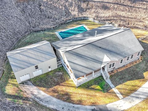 284 Cutting Edge Drive Sylva NC 28779