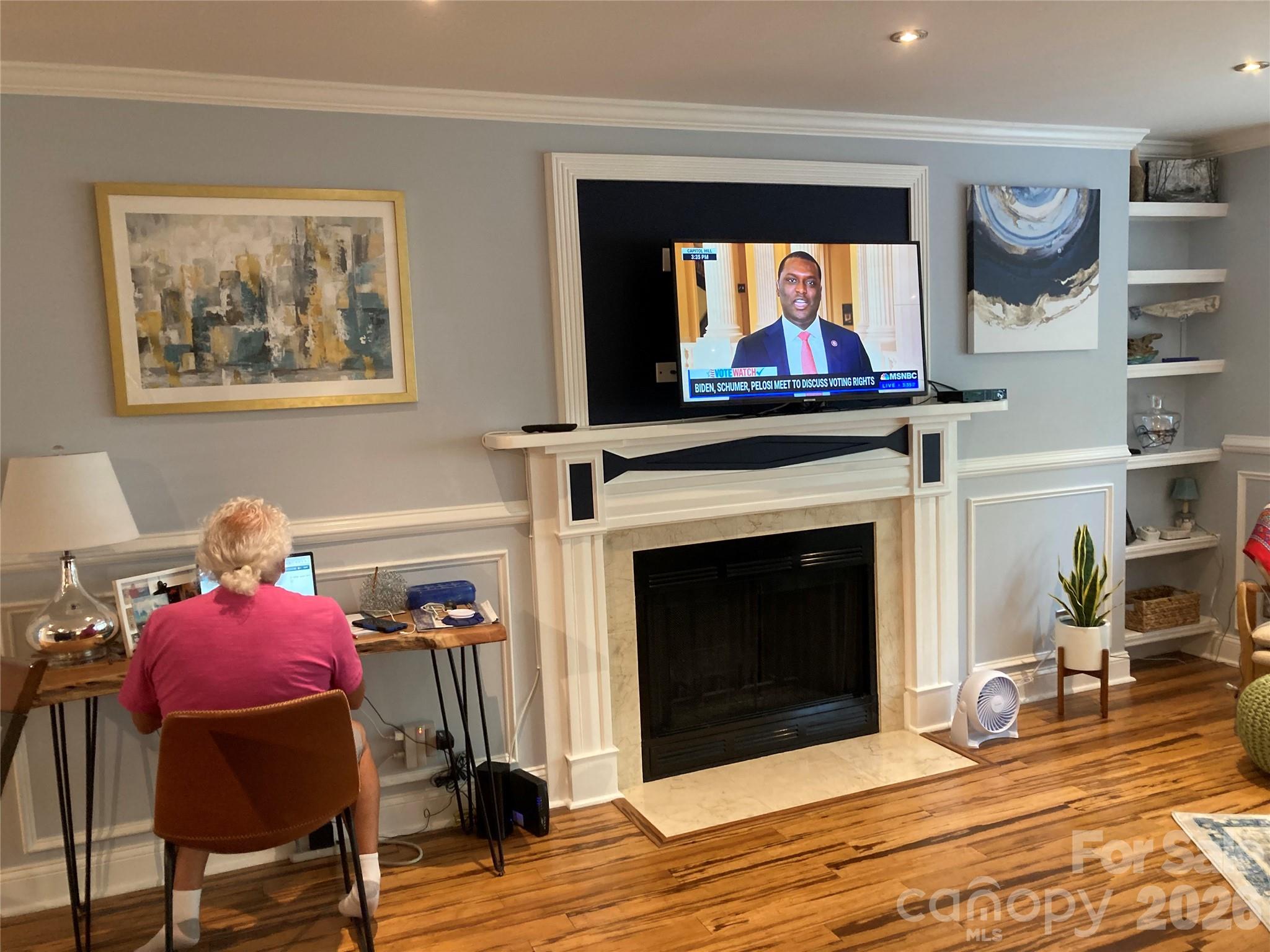 517 N Graham Street 2F