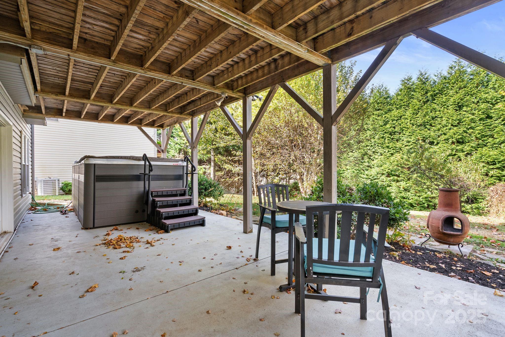 Rivercrest - Residential