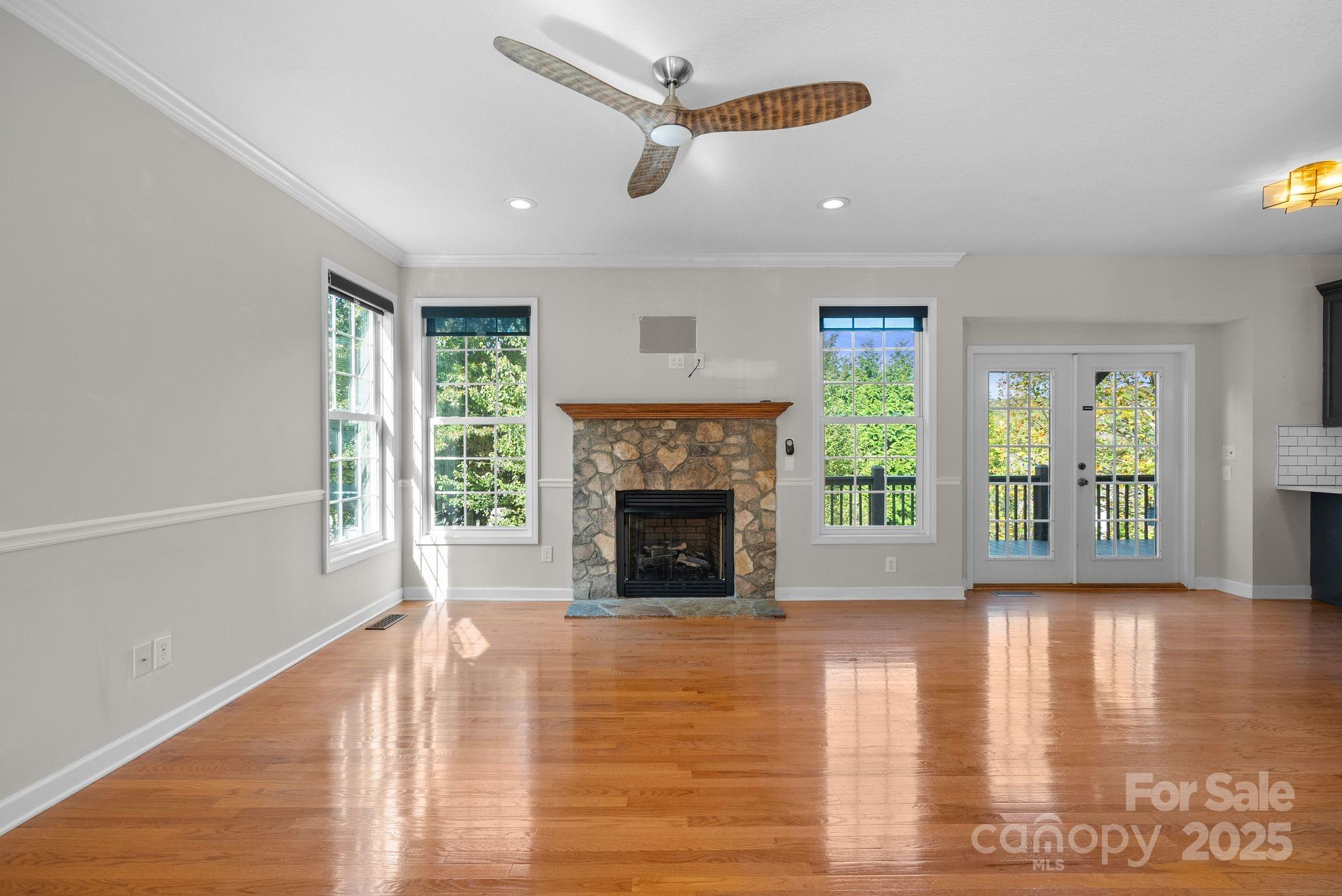 Rivercrest - Residential