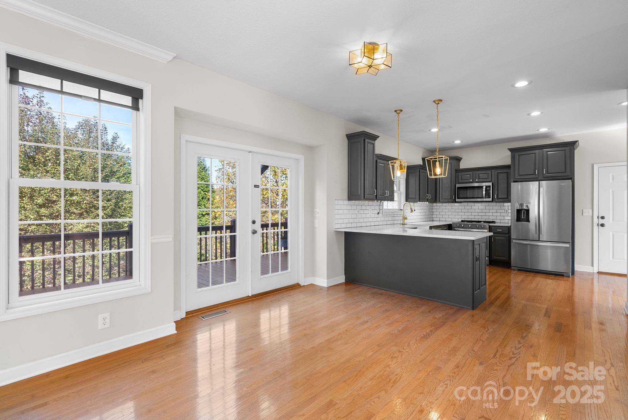 Rivercrest - Residential