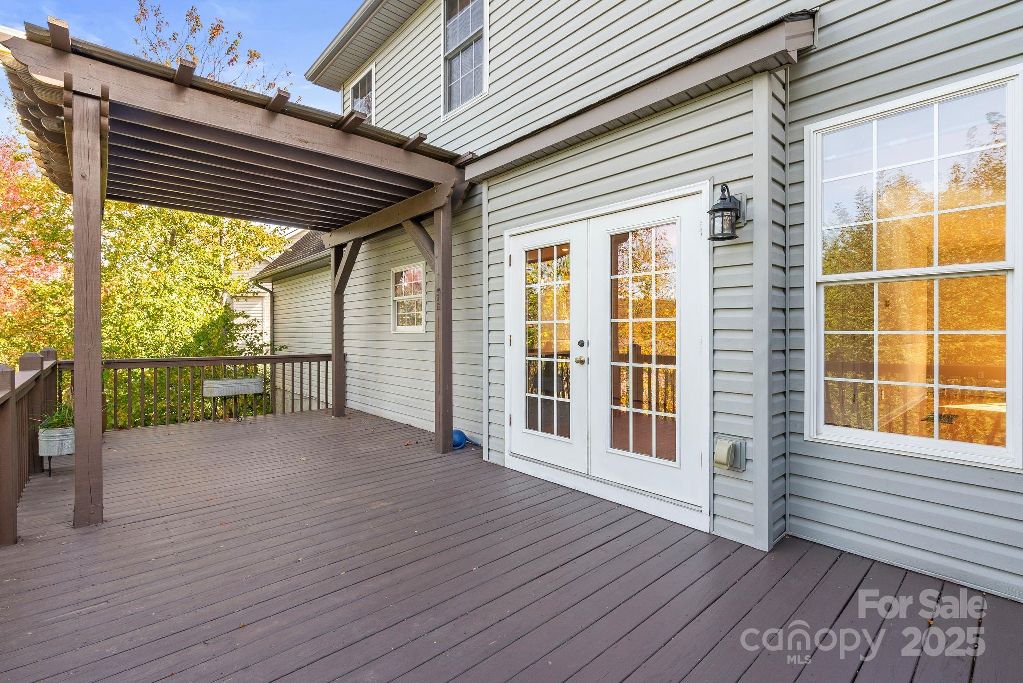 Rivercrest - Residential