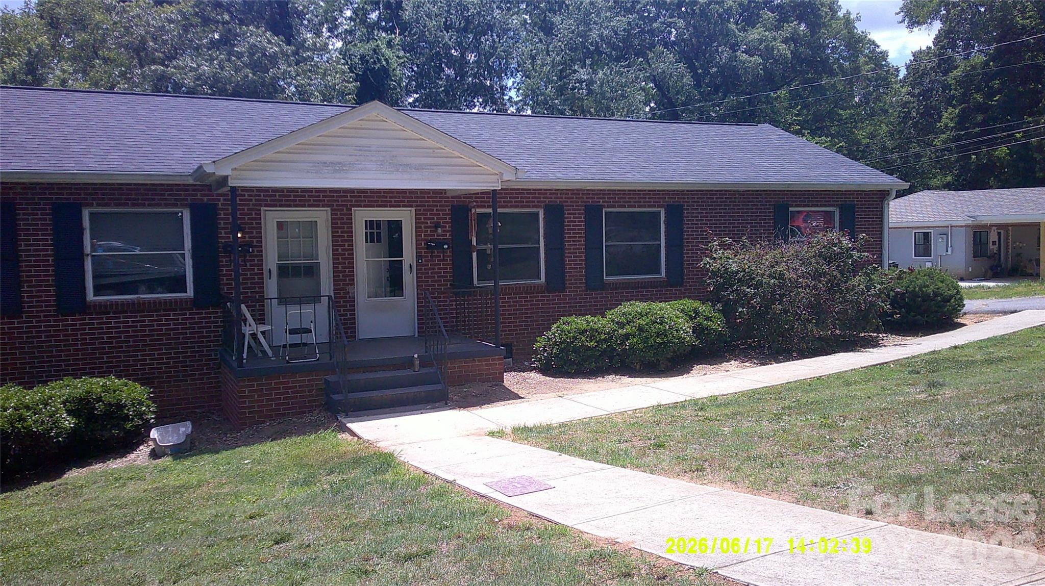 Photo 1 of 14 — 153 15th Avenue NW, Hickory, NC 28601