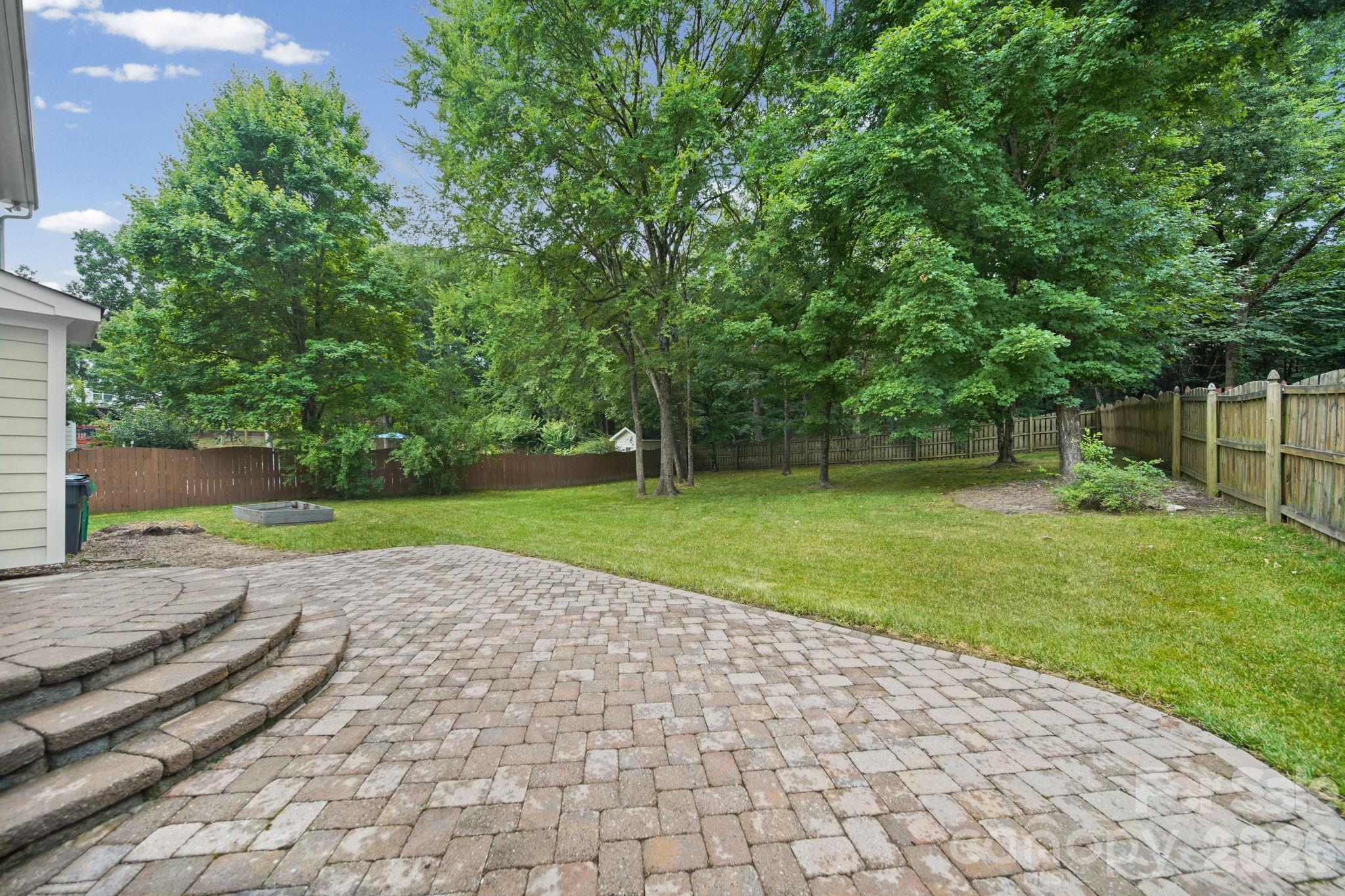 13818 Ballantyne Meadows Drive